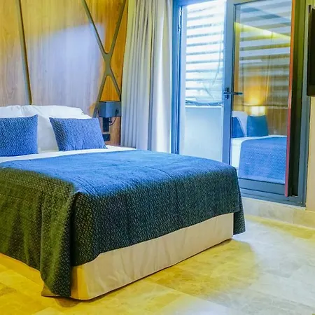 Hotel Extenso 4*